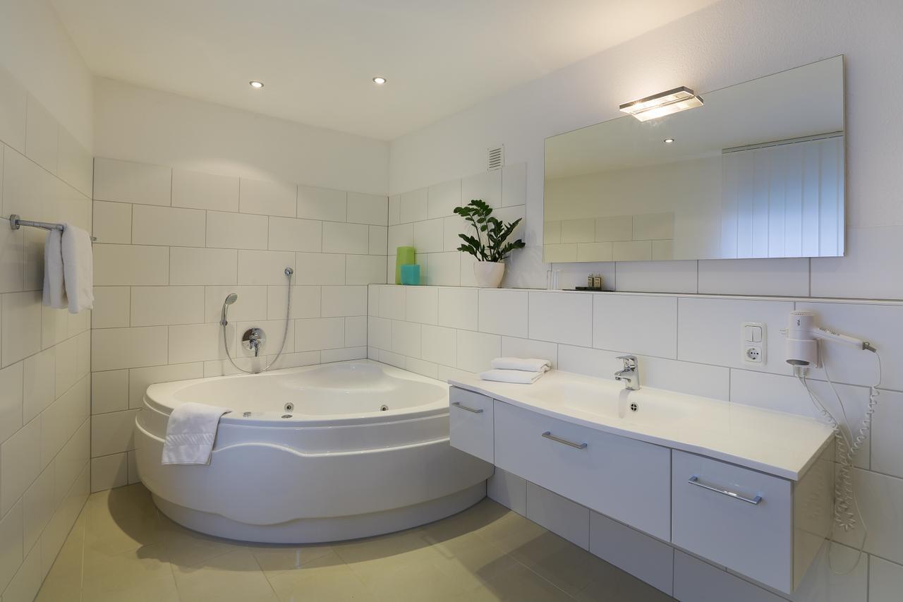 Hotel Schewe Lohne  Εξωτερικό φωτογραφία